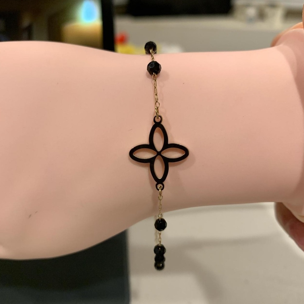 Elegant Black and Gold Bracelet